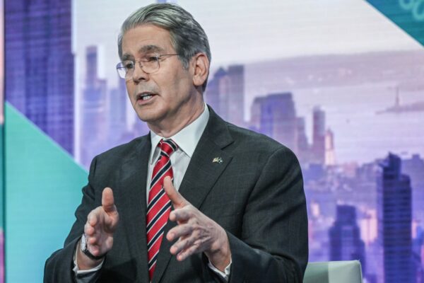 Trump disputes WSJ report on Bessent talking him out of firing Powell