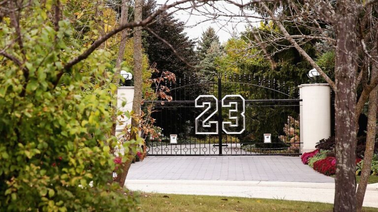 Michael Jordan’s former Highland Park estate listed on Airbnb
