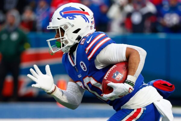 Source – Nyheim Hines to Chargers after 2 years out injured