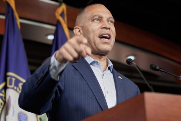 Jeffries says Trump administration 'playing footsie' with Russia
