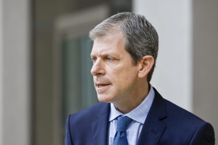 Justice Department granted Ghislaine Maxwell limited immunity during meeting: ABC