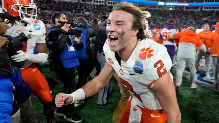 Clemson, Dabo Swinney poised to get back on top of college football