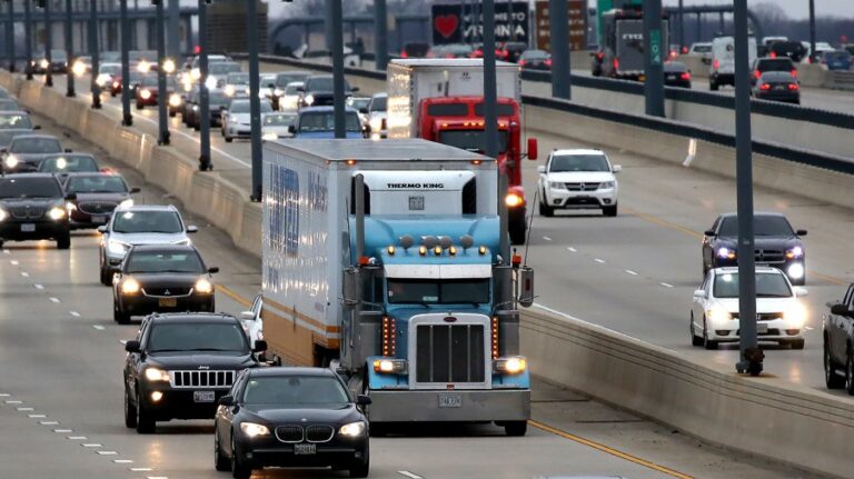 New players may have window to disrupt after trucks exit California emissions deals