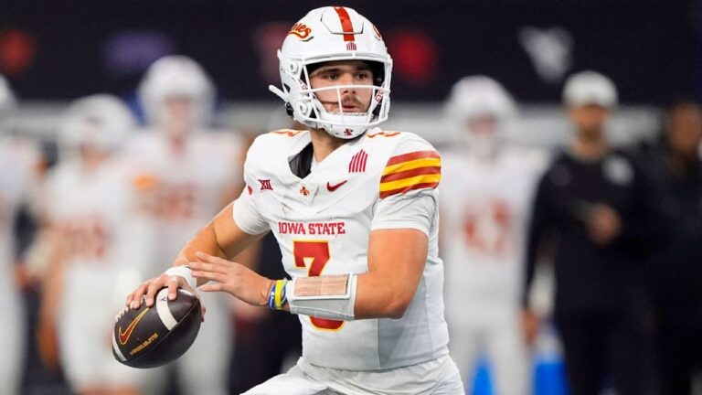 QB Rocco Becht leaving Cyclones for ‘new opportunities’