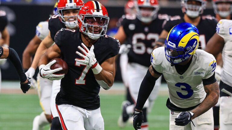 Mike Clay’s early 2026 fantasy football PPR rankings