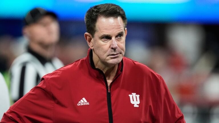Indiana’s Curt Cignetti rips transfer Nick Marsh for gold cleats