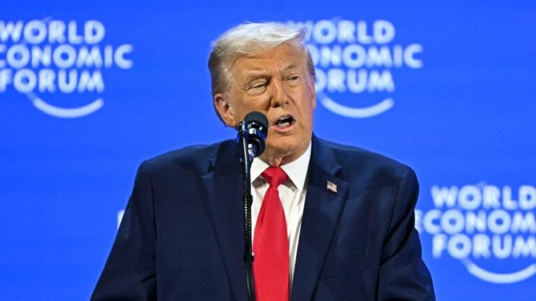 Live updates: Trump digs in on Greenland threats at World Economic Forum