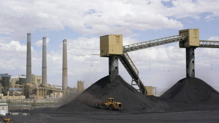 Trump gives coal a Pentagon boost